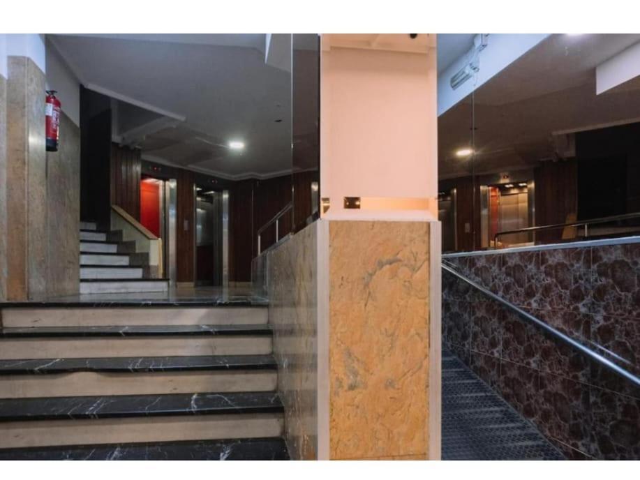 Piso Centrico Y Tranquilo Apartment Vigo Luaran gambar